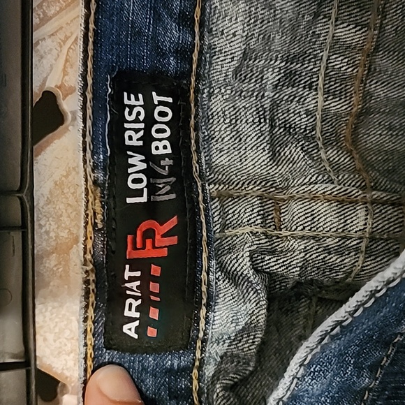 Ariat FR Blue Jeans - Picture 3 of 7